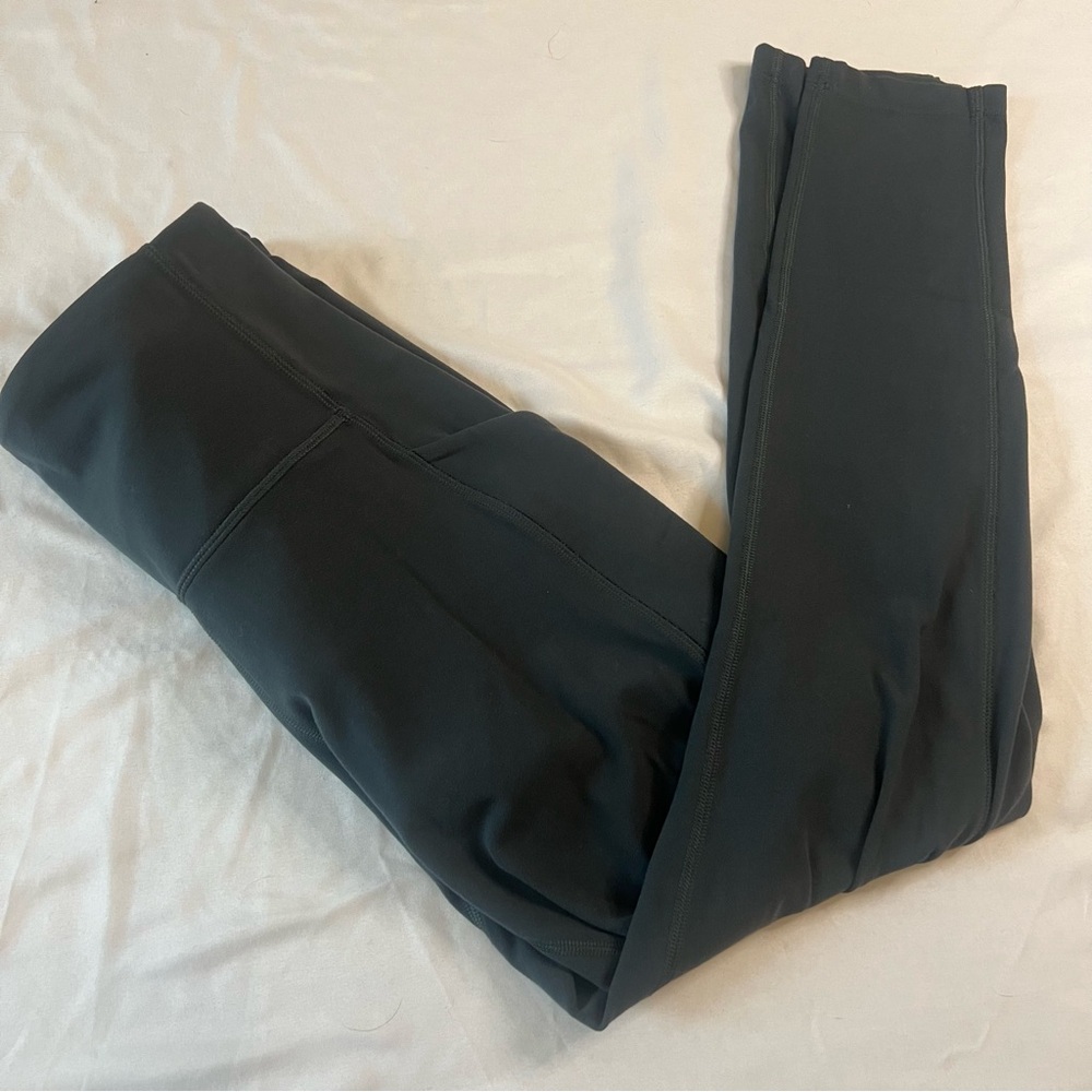Aritzia TNA TnAction High Rise‎ Leggings Dark Green size M
